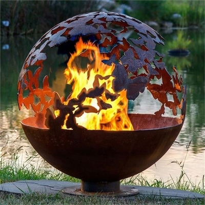 گودال آتشی شکل توپ فولادی کورتن با تم پروانه 80 سانتی متری برای بخاری پاسیو